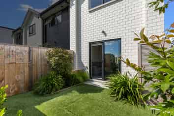 7/87 Taikata Road, Te Atatu Peninsula