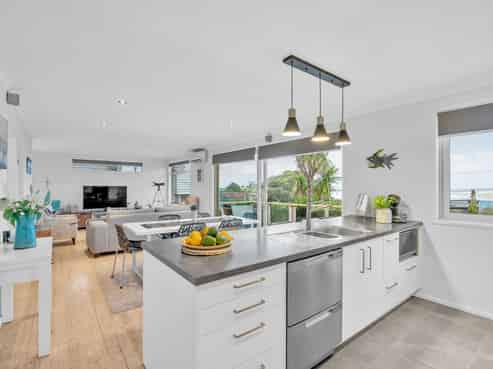 119 Wintle Street, Mangawhai Heads