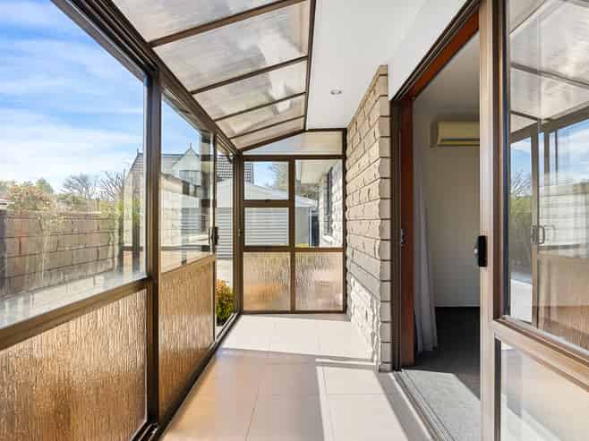 2/204 Grimseys Road, REDWOOD
