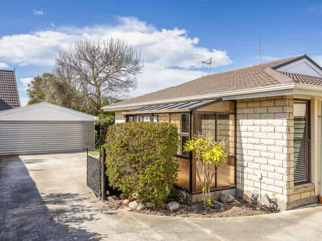 2/204 Grimseys Road, REDWOOD