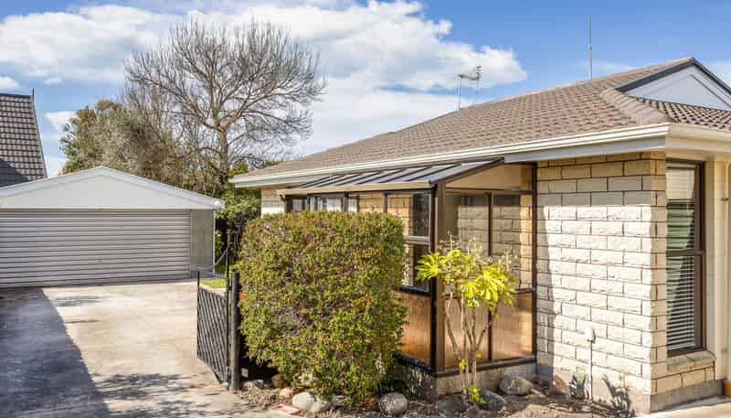 2/204 Grimseys Road, REDWOOD