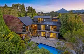 12 Ridgewood Drive, Ridgewood