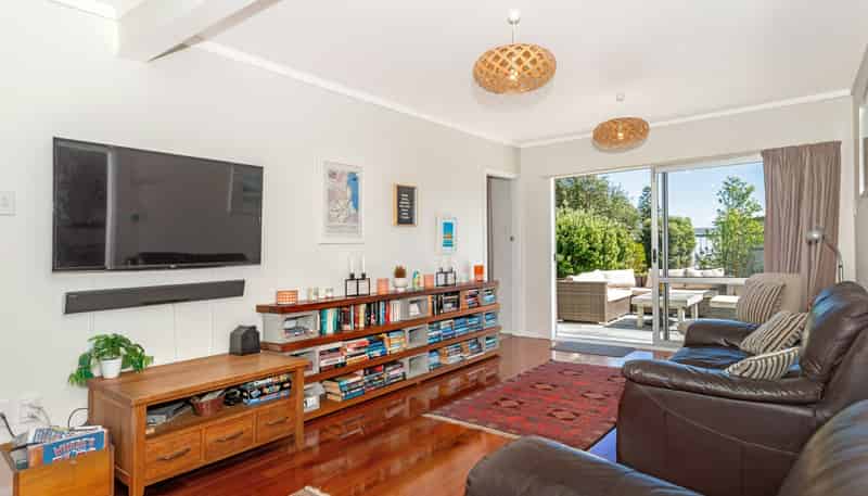 15B Ratau Street, Mahia