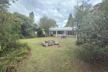 208 Godley Road, Titirangi