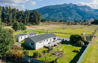 22 Saltwater Lane, Wairau Valley