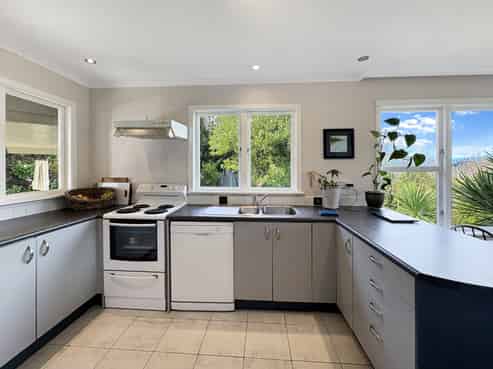 2 Hillside Terrace, Saint Johns Hill