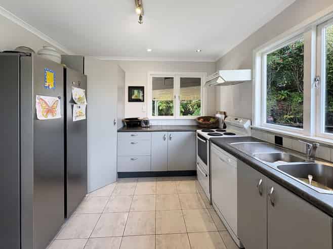 2 Hillside Terrace, Saint Johns Hill
