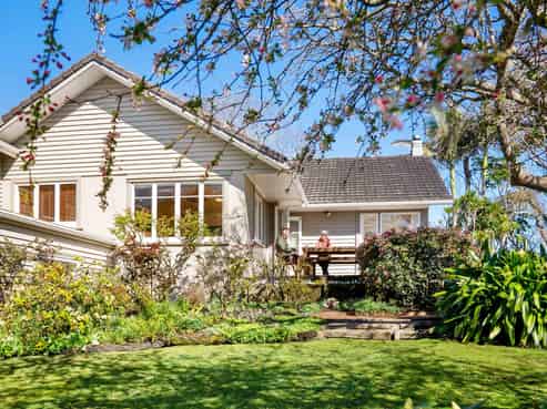 34 Poike Road, Hairini
