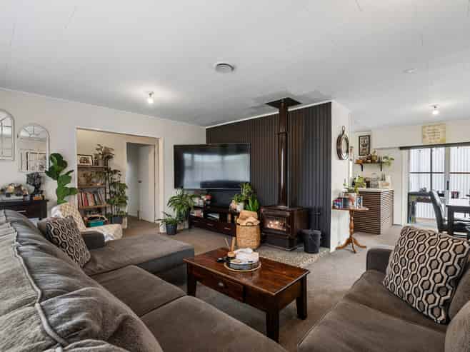 1 Parkcliff Road, Tikitere