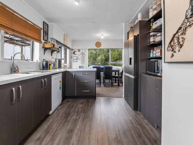 1 Parkcliff Road, Tikitere