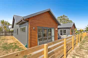 13B Daniel Street, Martinborough