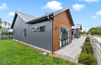 13B Daniel Street, Martinborough