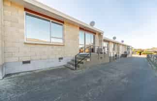 4/7 College Road, Parkside