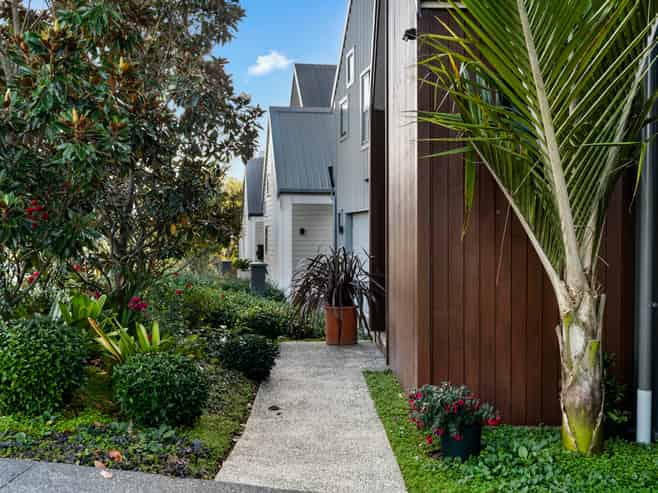 171 Jack Lachlan Drive, Beachlands