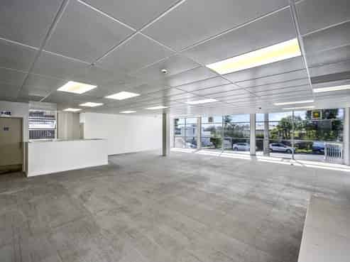 Devonport live-work with development upside