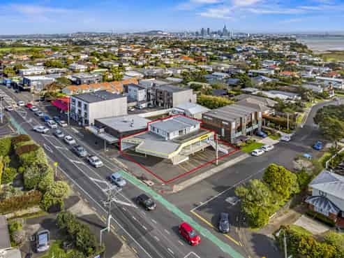 Devonport live-work with development upside