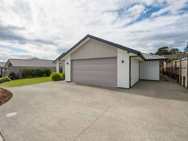 41 Hart Road, Richmond