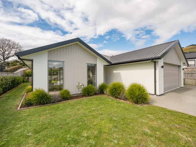 41 Hart Road, Richmond