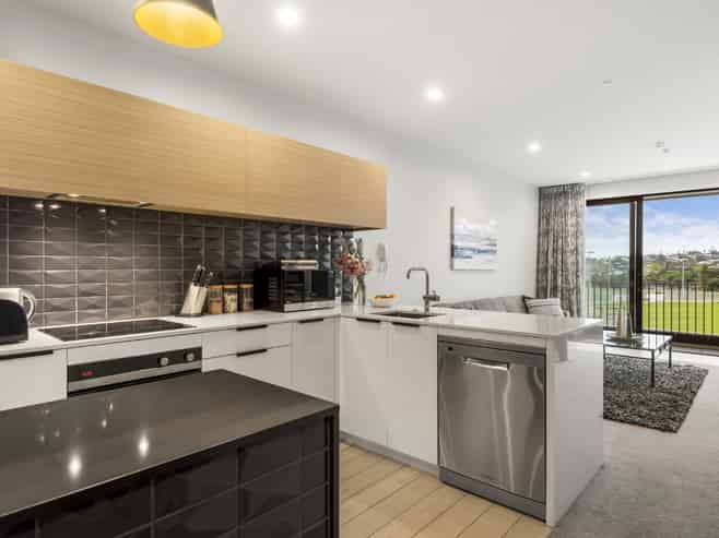 18/4 Stables Lane, Millwater