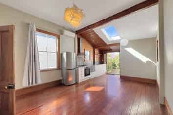 27 Rintoul Street, Newtown