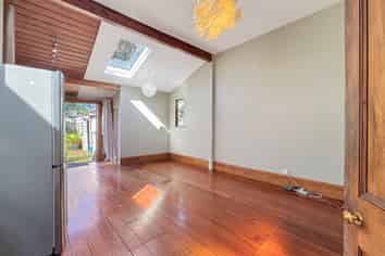 27 Rintoul Street, Newtown