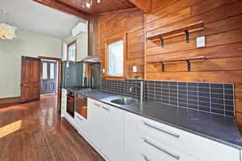 27 Rintoul Street, Newtown