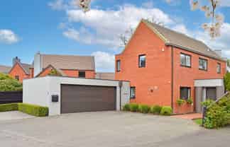 8 Haineswood Lane, SOCKBURN