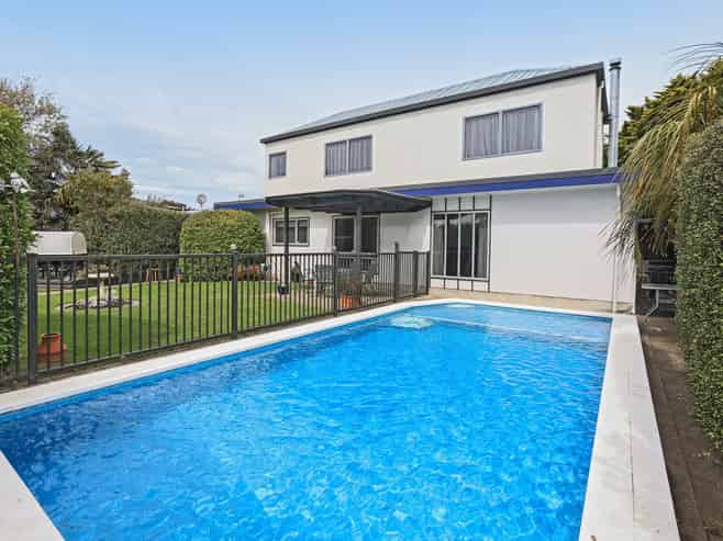 24 St Hill Lane, Havelock North