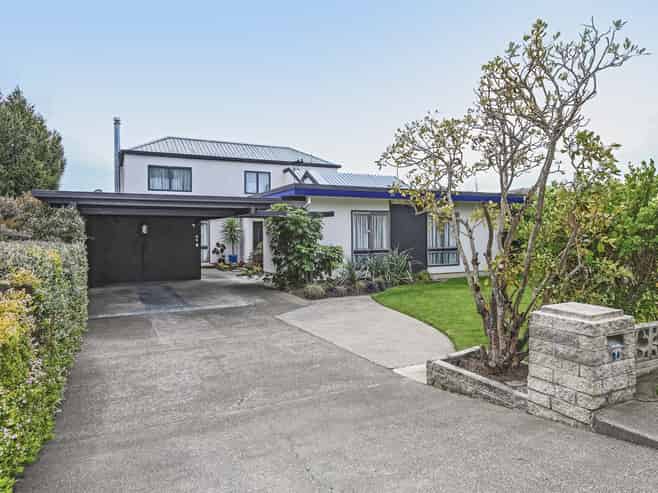 24 St Hill Lane, Havelock North