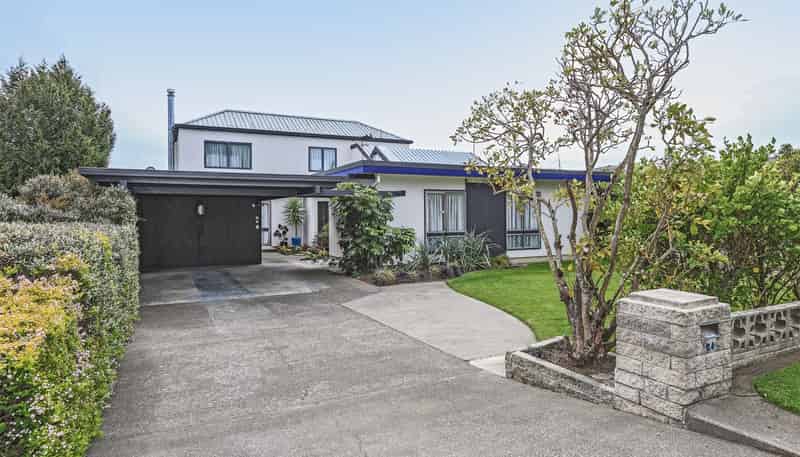 24 St Hill Lane, Havelock North