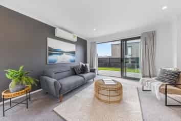 13 Tarakoi Road, Hobsonville