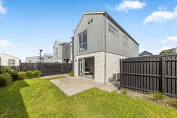 13 Tarakoi Road, Hobsonville