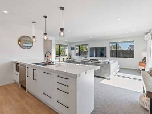 11 Paterson Road, Mosgiel