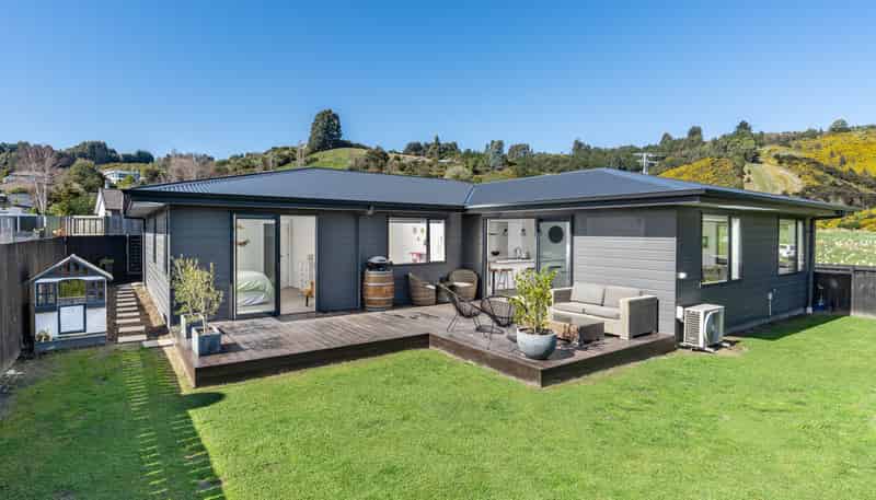 11 Paterson Road, Mosgiel