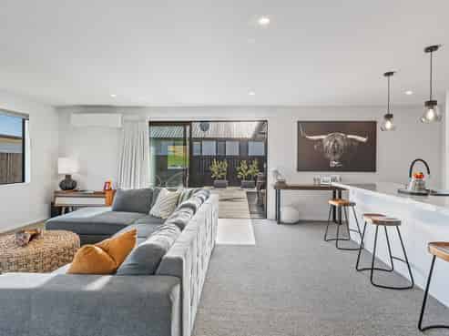 11 Paterson Road, Mosgiel