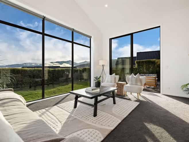 13 Falconer Rise, Jacks Point