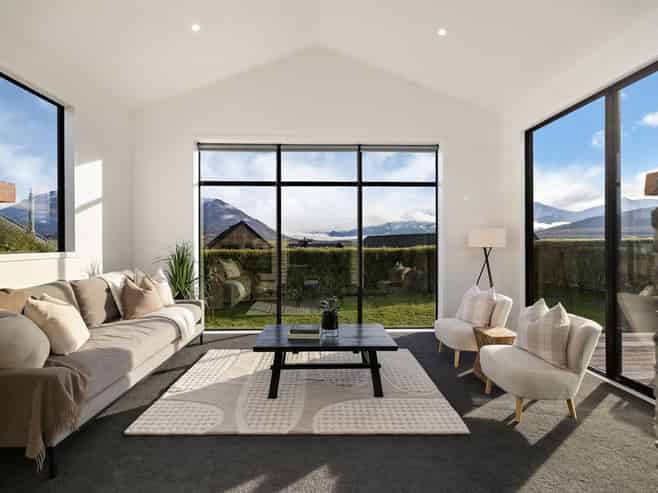 13 Falconer Rise, Jacks Point