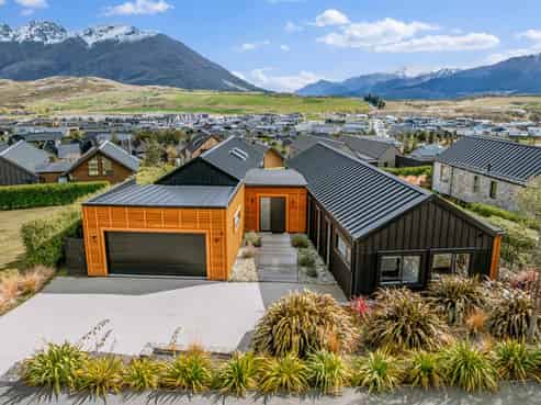 13 Falconer Rise, Jacks Point