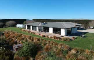 150 Macaulay Road, Awamoko