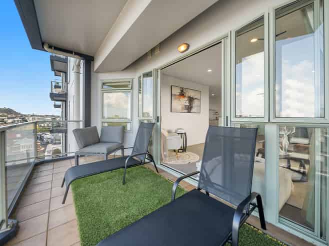 8B/8 Howe Street, Freemans Bay