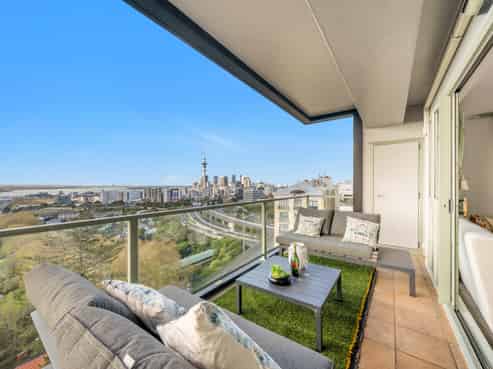 8B/8 Howe Street, Freemans Bay