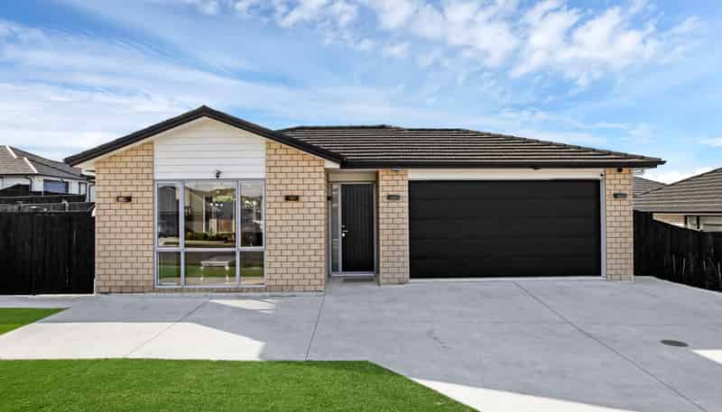 18 CALDER CRESCENT, Pokeno