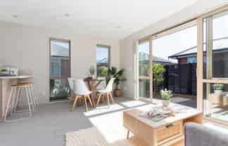 4B Railway Terrace, Templeton