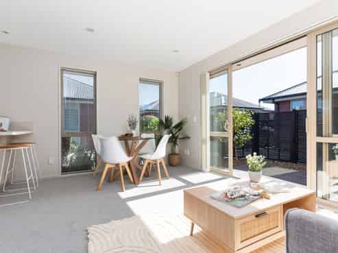 4B Railway Terrace, Templeton