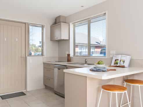 4B Railway Terrace, Templeton