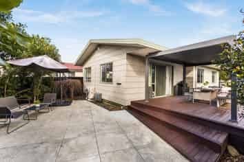 7 Ted Harpur Place, Onekawa