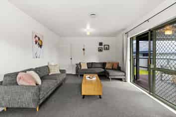 7 Ted Harpur Place, Onekawa