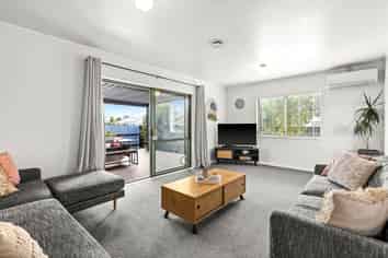 7 Ted Harpur Place, Onekawa
