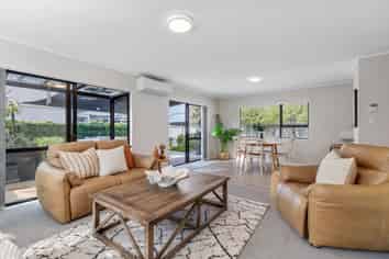 2/285 Oceanbeach Road, Mount Maunganui