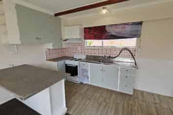 101a Broadway, Waitara